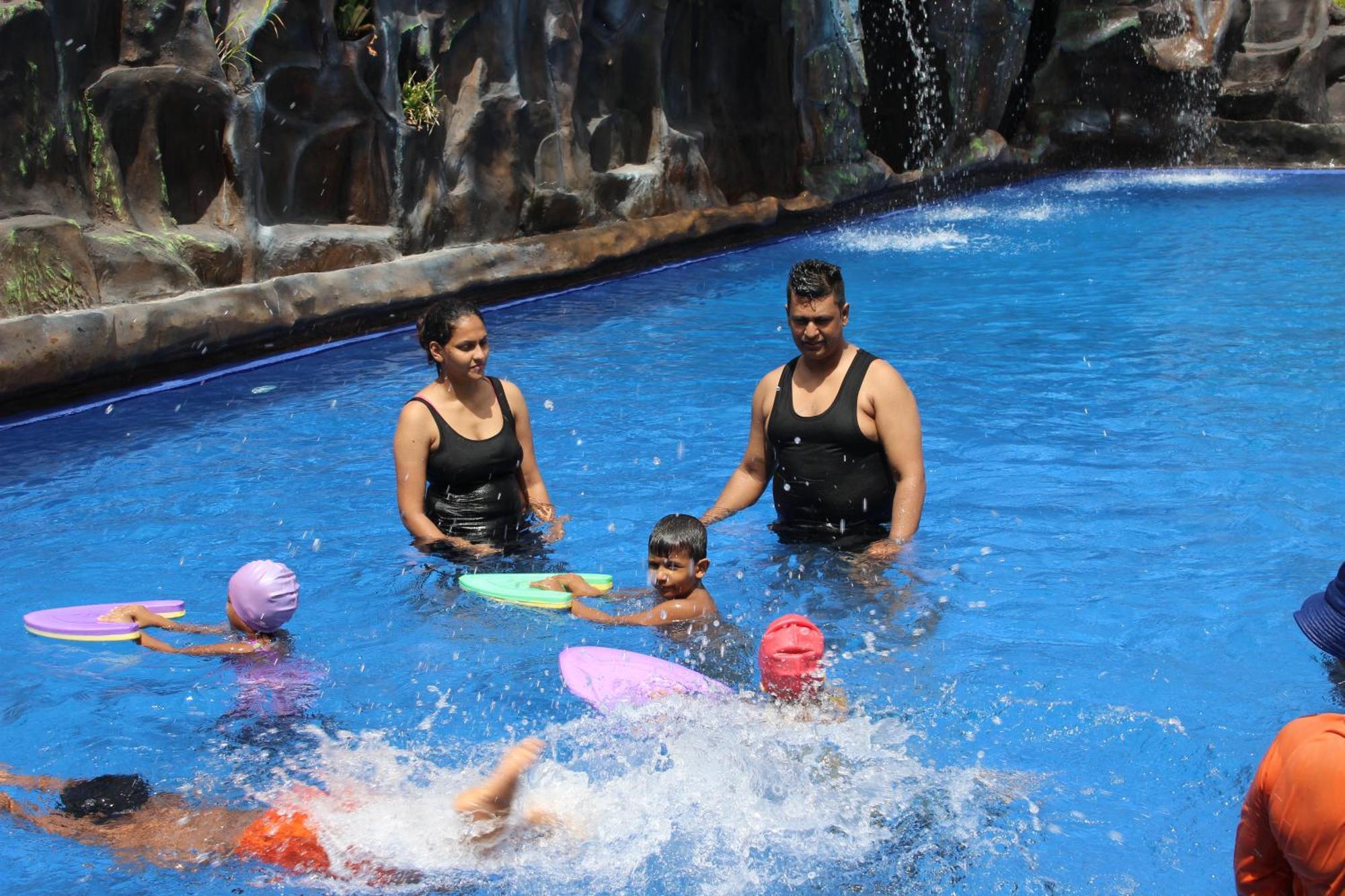 Minuwangoda K And K Country Resort מראה חיצוני תמונה