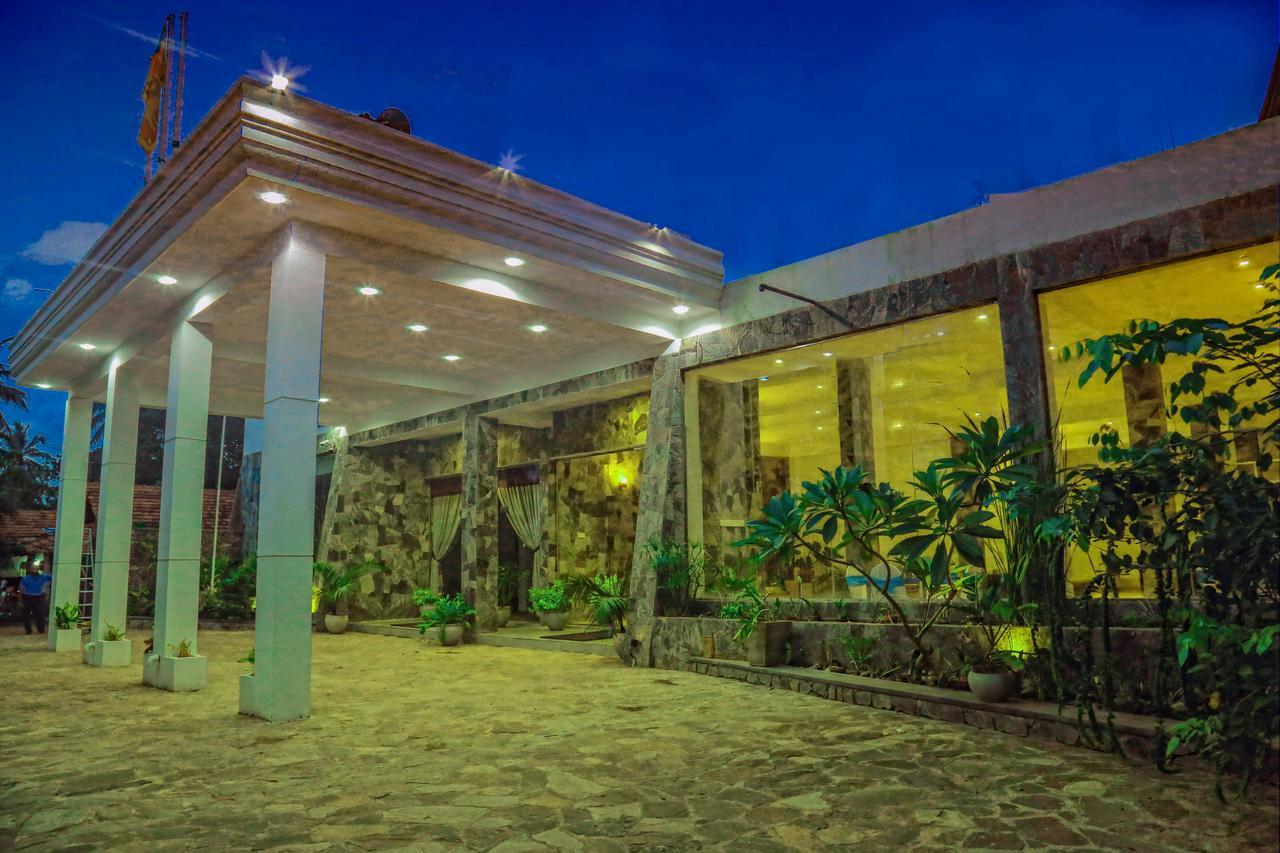 Minuwangoda K And K Country Resort מראה חיצוני תמונה